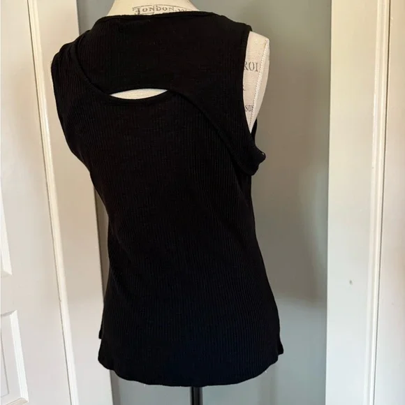 Nine West Black Ribbed Cutout Tank Top - Picture 5 of 7